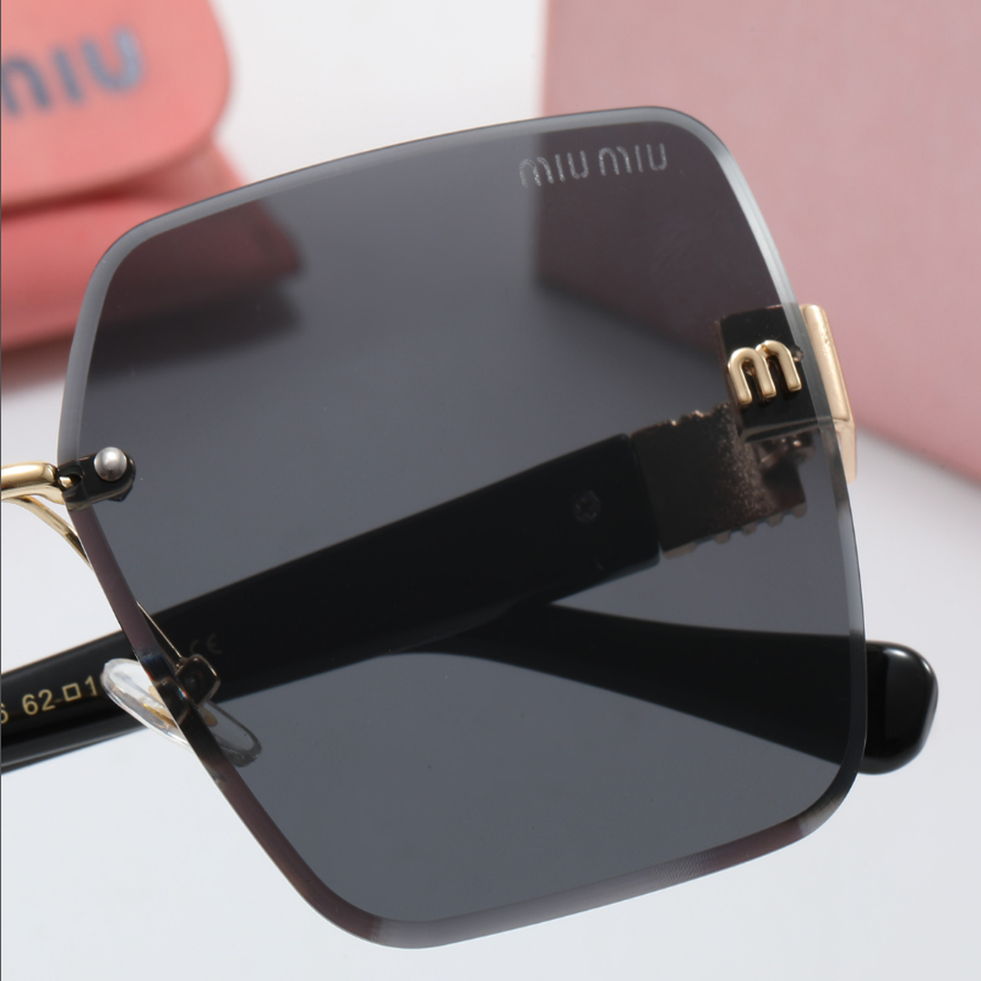 Miu Miu's square-framed sunglasses - Image 2