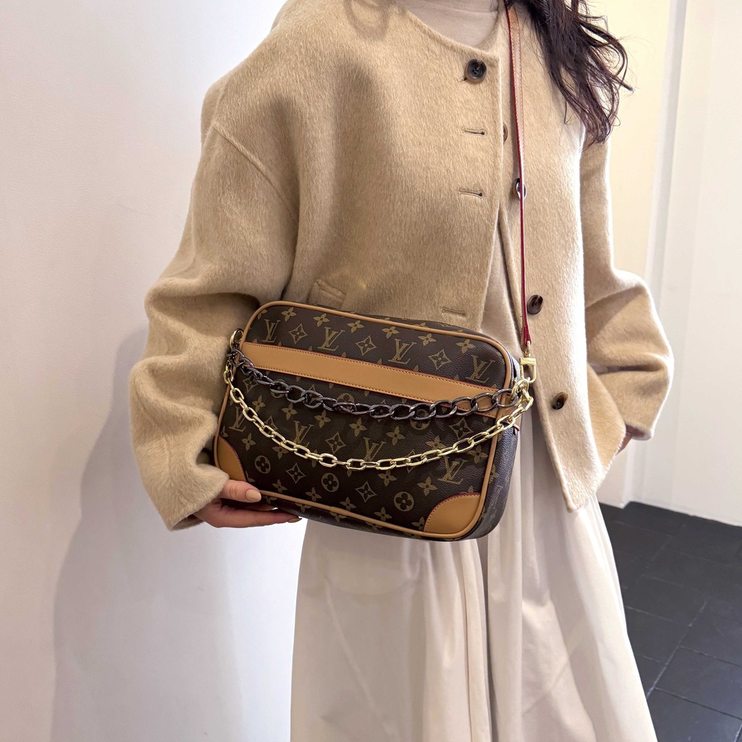 Louis Vuitton Reporter PM - Image 4