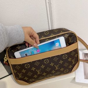 Louis Vuitton  Reporter PM
