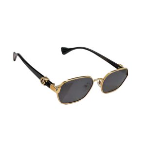 Gucci's GG logo metal-frame square sunglasses