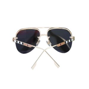 Burberry-style pilot sunglasses